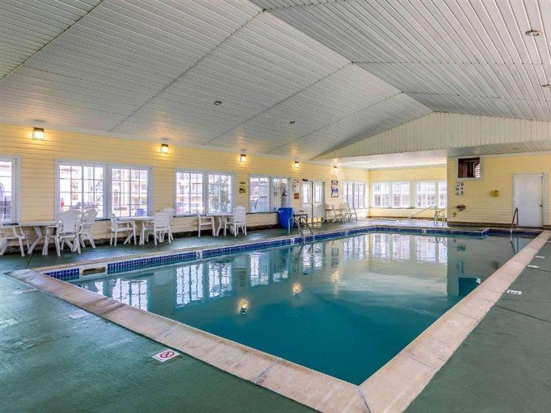 Quality Inn Lakefront Saint Ignace Exterior photo