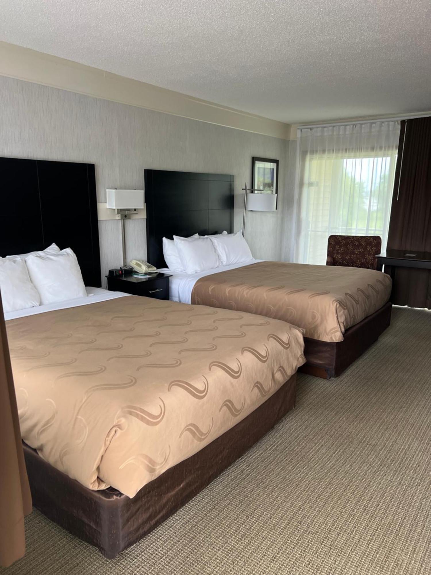Quality Inn Lakefront Saint Ignace Exterior photo