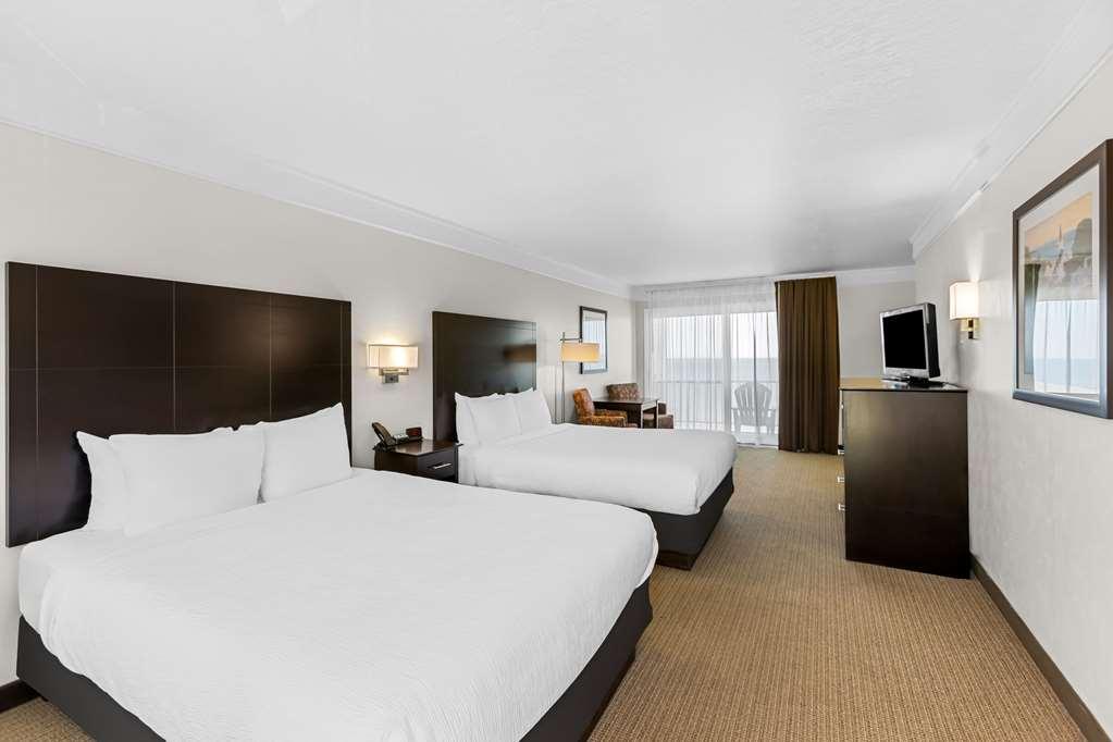 Quality Inn Lakefront Saint Ignace Room photo
